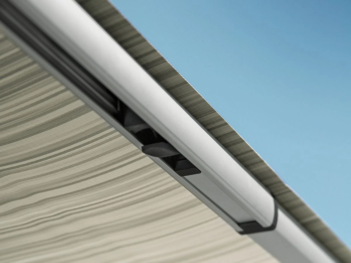 Thule Omnistor 1200 260 Mystic Grey Zakluifel 4 Thule Omnistor 1200 260 Mystic Grey Zakluifel - Afbeelding 4